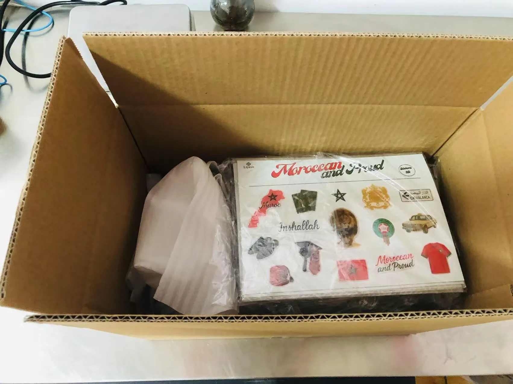 Ο πελάτης έχει παραγγείλει ξανά τις ετικέτες εποξειδικής ρητίνης JOJO Pack